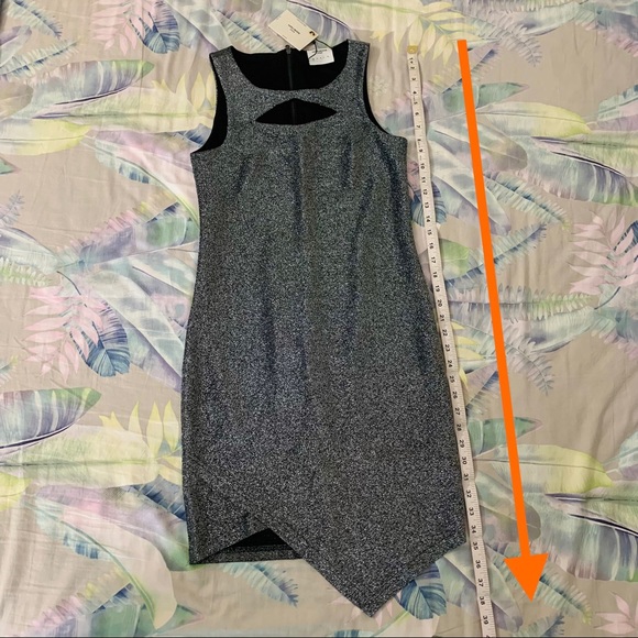 VERO MODA Shimmery Black Dress in Size-XS - Picture 9 of 13